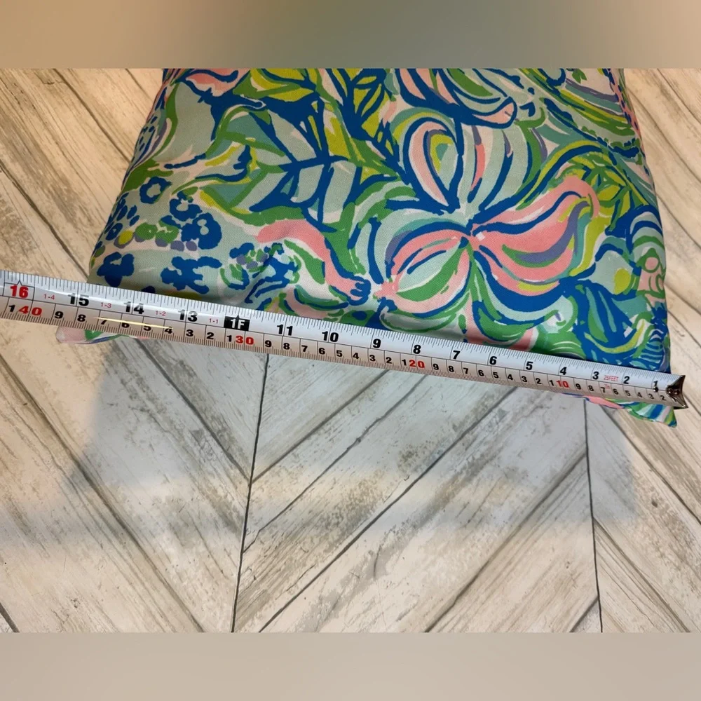 Lilly Pulitzer Pillow Feline Good Beach Floral Throw 15” x 15” Tropical - Picture 10 of 10